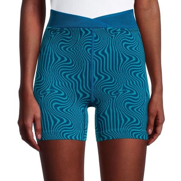NWT Free People FP Movement Throw Jacquard Shorts in Wave Rider Combo, XS - Picture 4 of 11